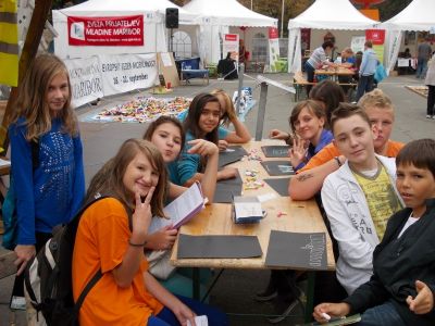 Delavnica za osnovnošolce na dogodku v času Evropskega tedna mobilnosti v Mariboru.