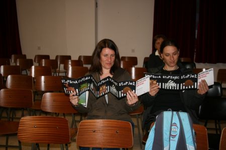 V projektu smo izdali tudi zloženko, v kateri lahko preberete kaj nas učijo STOPŽIVALI ...