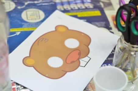 Izdelali so tudi preprosto obrazno masko bobra., saj smo bili v času pustovanja.