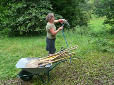 Ves čas obnavljamo in dodajmo.