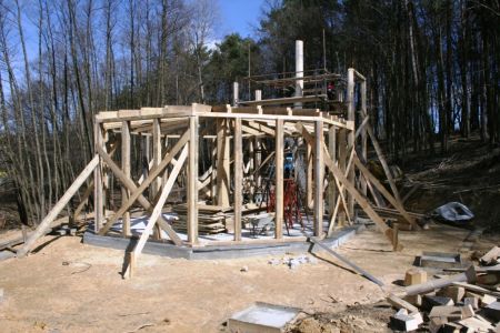 Kljub drugačnim načrtom smo v okviru projekta zgradili le eno "vidrino tačko".